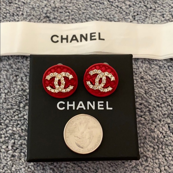 Chanel CC Earrings - Picture 1 of 3